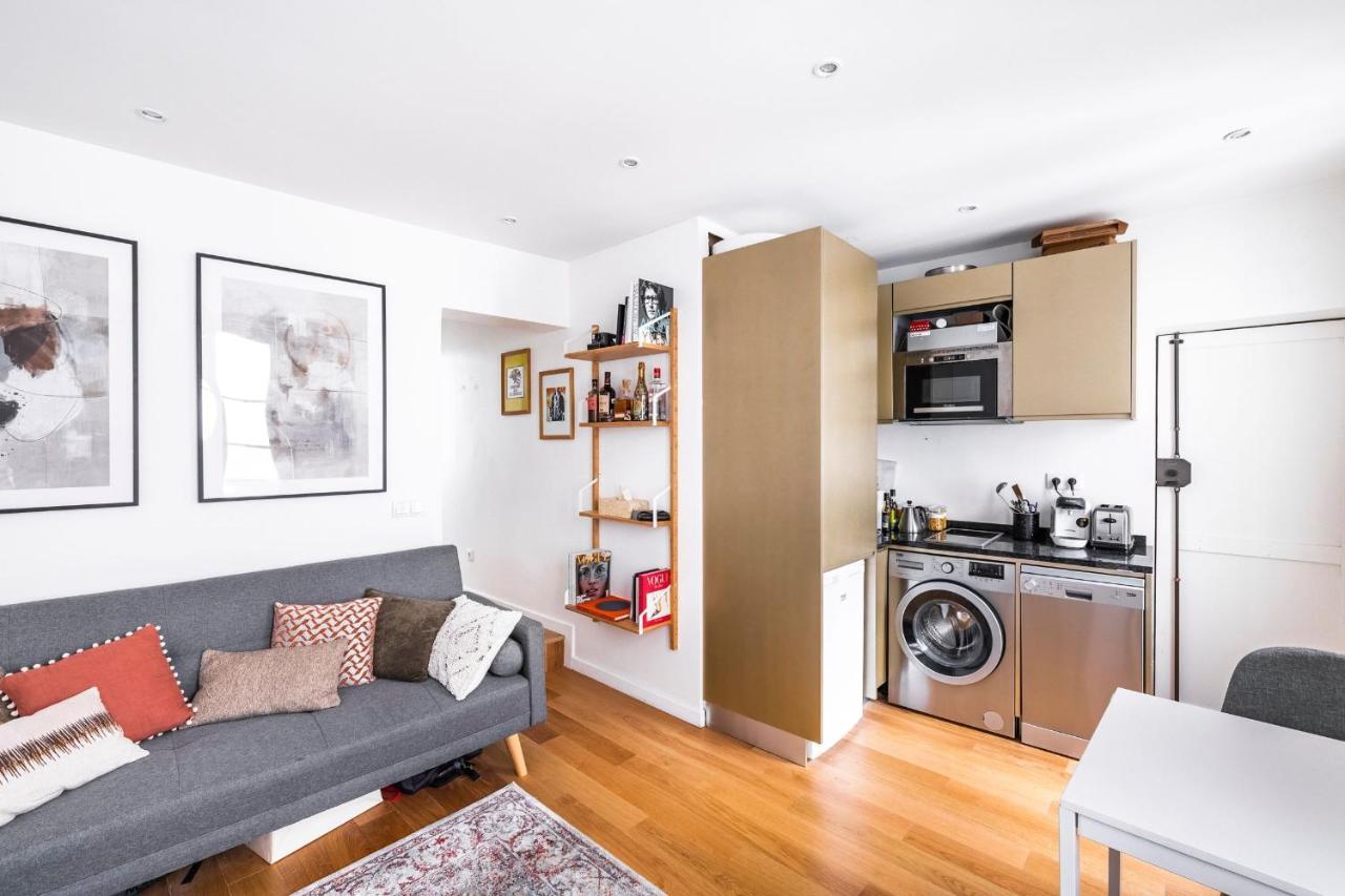Ciseaux 4g - Saint Germain Des Pres - Location Paris